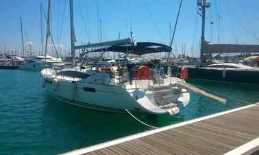 Jeanneau 53 Sailing Yacht Charte in Alimos, Greece