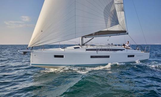 Bareboat Charter on Sun Odyssey 410 Sailing Yacht in Lefkada