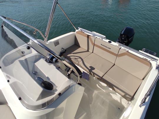 Rent boat B450 'Theia' (4p) without licence in Palma, Spain