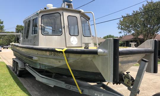 Captained Charter on 30' Hankos Cab Boat in Springfield