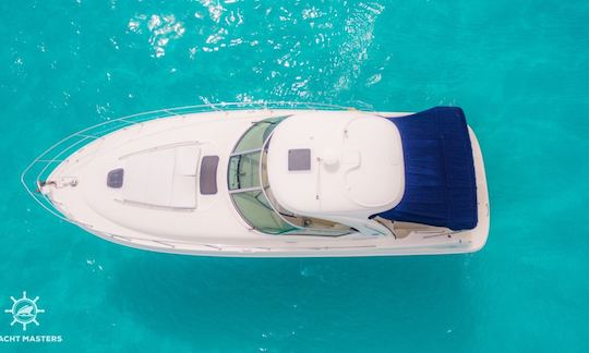 40' Sea Ray Motor Yacht in Cancún for 12 Persons