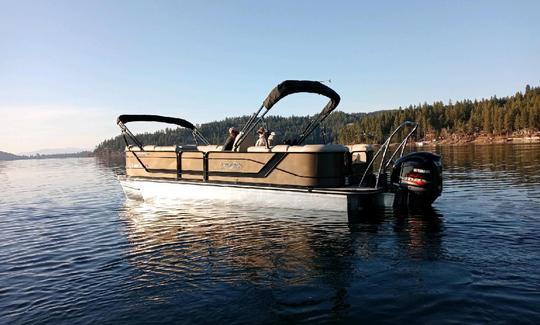 High Performance 24' Pontoon Boat - Caribou