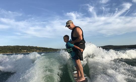 Mastercraft XT23 ! Wakesurf, métro, ski sur le lac Medina !