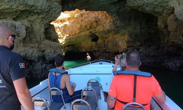 Grutas de Benagil - Passeio de barco privado pelas grutas de Benagil saindo de Armação de Pera, Algarve