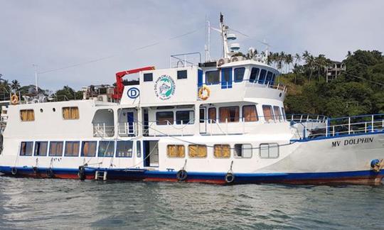 Bateau de croisière à Puerto Galera