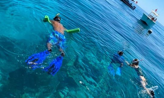 Choose your own adventure exploring the last frontier of Florida, the Lower Florida Keys! Amazing Float Plans and secluded sandbars!