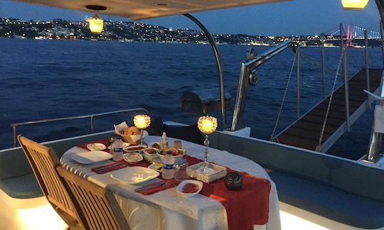 10 Person Motor Yacht Rental in İstanbul, Turkey