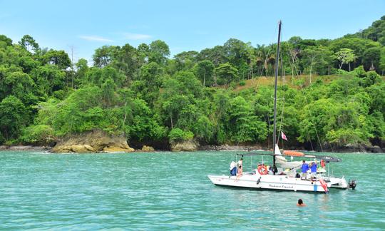 Catamarã privado “Dançarina espanhola” Manuel Antonio