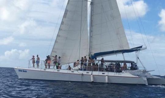 Aluguel de catamarã à vela de 12 metros na lagoa em Los Melones, República Dominicana