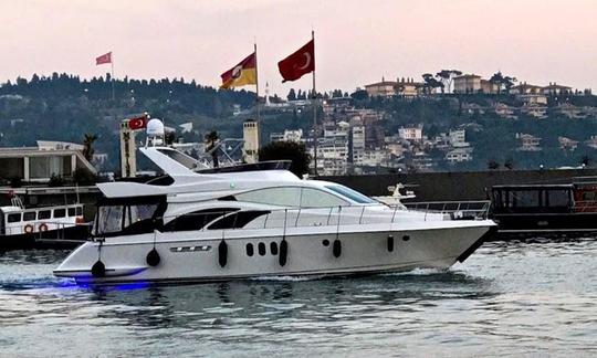 Yacht de luxe pour 18 personnes à louer à Istanbul, Turquie