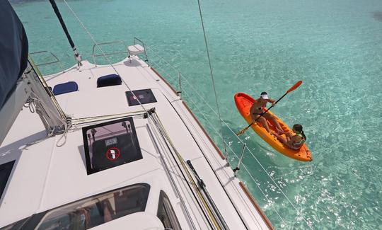 Viaje en velero en catamarán de 35 pies en Cozumel con todo incluido