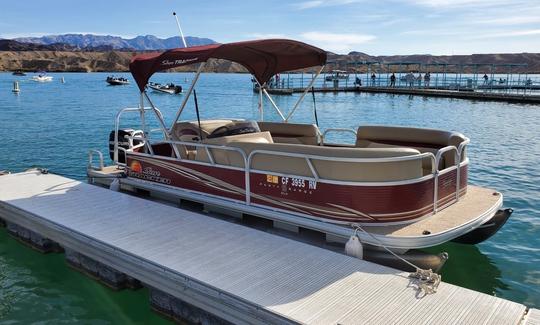 Awesome Sun Tracker 20 DLX Party Barge - Fuel Economical - Lake Havasu City