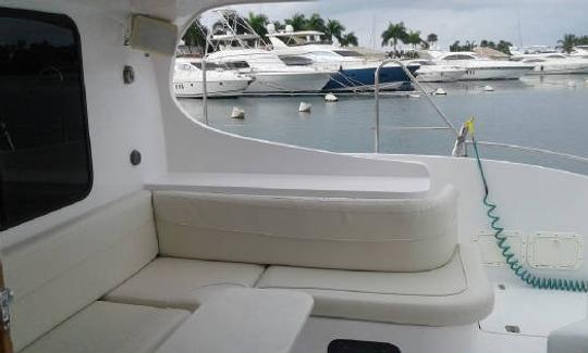 50' Power Catamaran for 20 People in La Romana