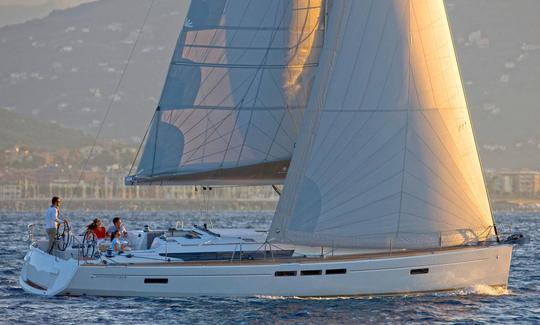 A magnificent 16 m Jeanneau 519