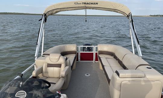 Pontón Sun Tracker 2018 Party Barge 24 DLX como mínimo de 3 días** | Cedar Creek