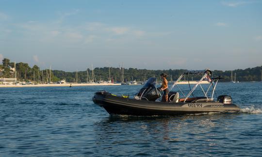 Louez ce Grand 650 RIB à Rovinj pour un maximum de 6 personnes