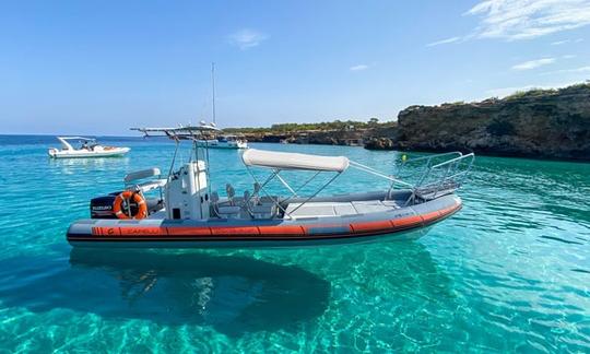 Alquila un barco neumático Capelli 900 en Sant Antoni de Portmany, Illes Balears