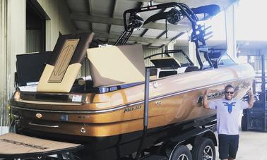 Luxury Moomba Mojo Wakeboard Boat Rental