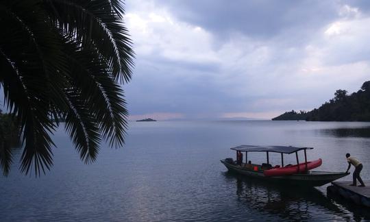 Passeios de barco pelo Lago Kivu com guia!