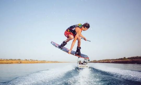 Aula de wakeboard ou esqui aquático em Ibiza