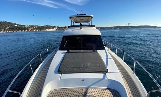 Espetacular iate a motor Flybridge para alugar em Istambul