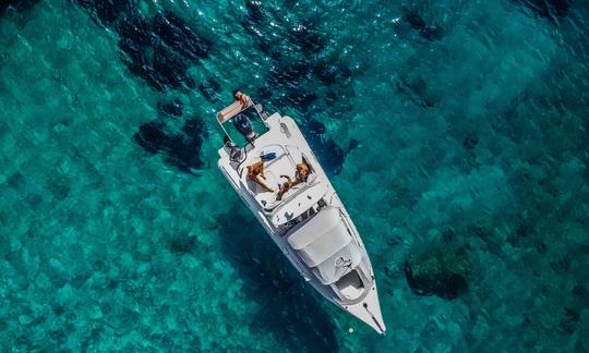 Cruzeiro privado de um dia de Naxos até as pequenas Cíclades - Capo di Mare 800 RIB