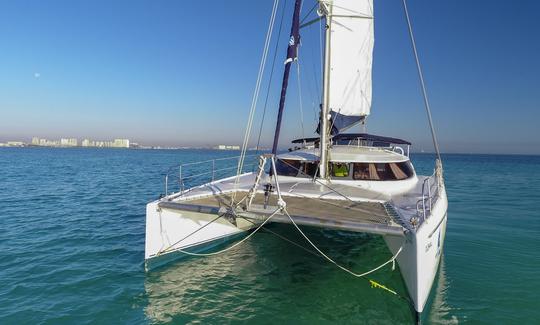 Alquiler privado en catamarán de 40 pies/capacidad para 30 personas