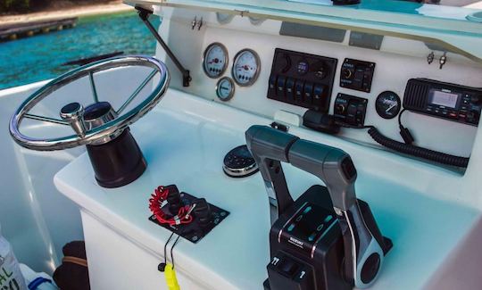 32' Eduardoño Center Console in Cartagena, Colombia