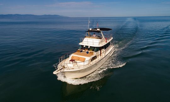 Hatteras Classic 58' Power Mega Yacht in Puerto Vallarta, Mexico