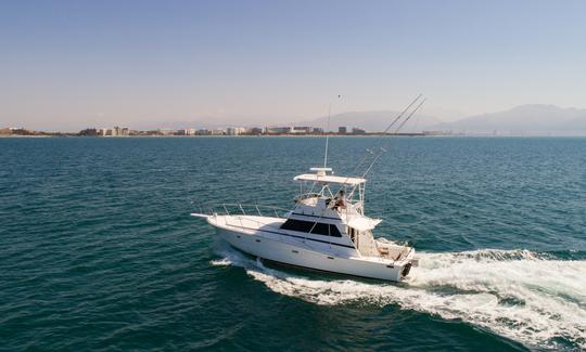 42' Hatteras Boat in Nuevo Vallarta