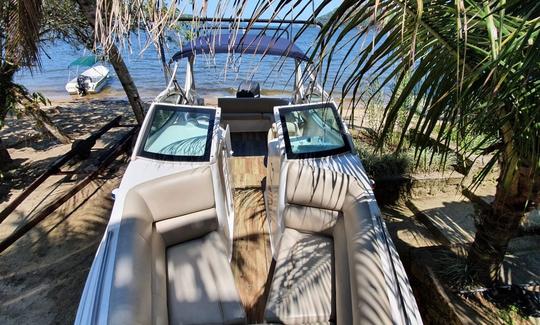 26ft Real Mangueseco Speedboat Rental in Angra dos Reis, Brazil