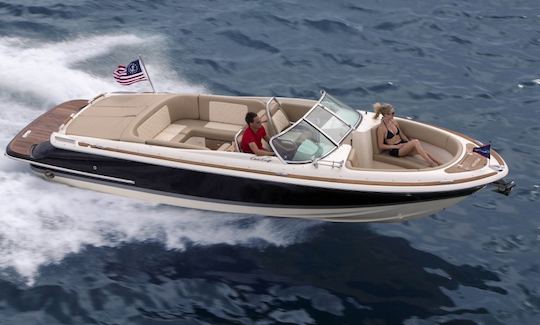 Chris Craft Launch 27', premier réservoir de carburant inclus