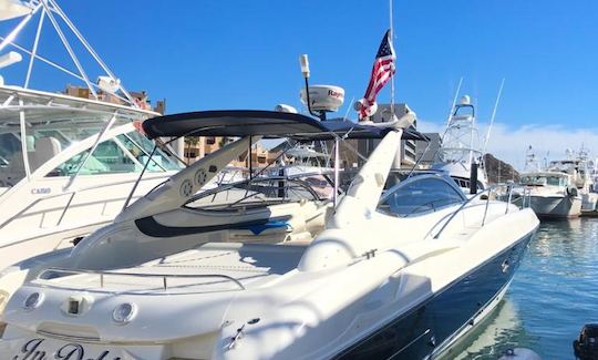 Iate a motor Sunseeker de 50 pés em Cabo San Lucas