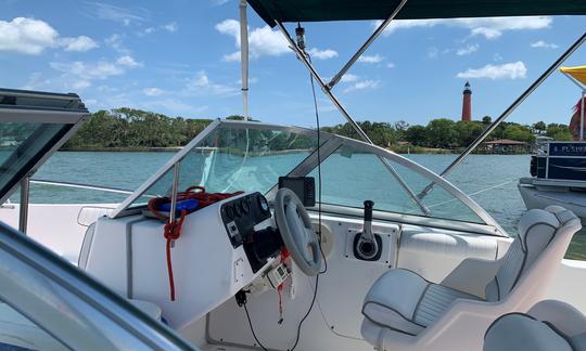 17' Boston Whaler Bowrider for 4 People in New Smyrna