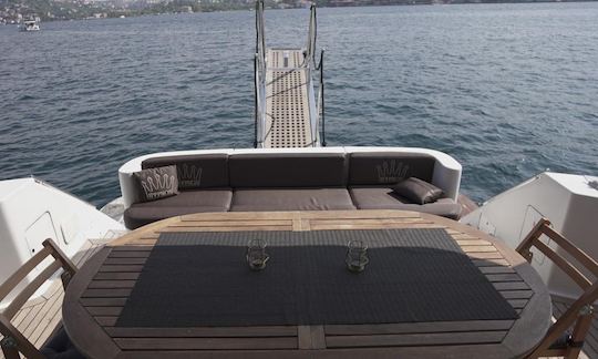 Luxury Mega Yacht for Daily Swimming Tour Adventure in İstanbul