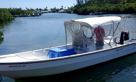 Seagull Charters 26' Angler Panga Tours em Hope Town, Abaco, Bahamas