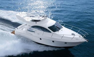 Aluguer de iates de luxo Azimut 39 no Porto