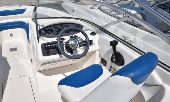 249SD Bayliner 300Hp Powerboat for Rent in Croatia