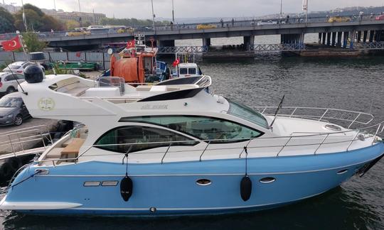 Location de yacht à moteur de luxe de 39 pieds à Istanbul