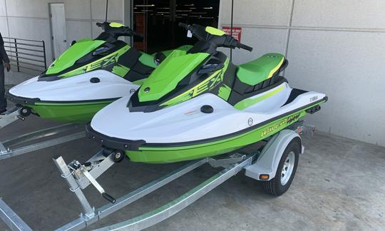 VOLE ! ! ! 2 jetskis pour le prix d'un au lac Houston à Huffman