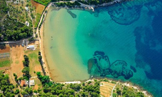 Tour privado em Omiš, Croácia com o barco Joker Costliner