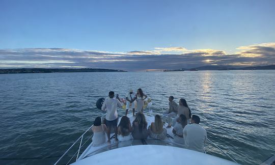 🇨🇦 Location de yacht de luxe Meridian au centre-ville de Vancouver 🛥  