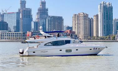 Yate a motor Majesty de 70 pies en Shanghai Shi