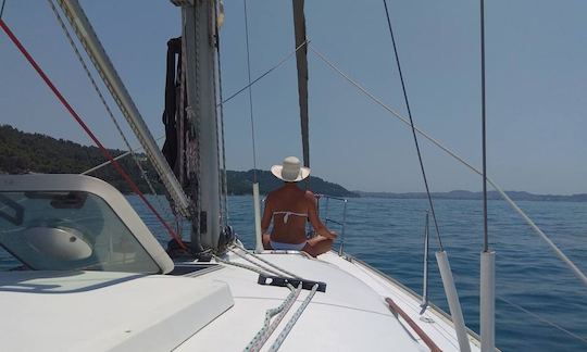 Sailing boat rent Jeanneau Sun Odyssey 35 in Sani Marina, Chalkidiki