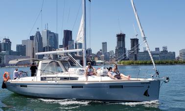 41' Beneteau Oceanis Sailing Yacht in Toronto for 12 Guests