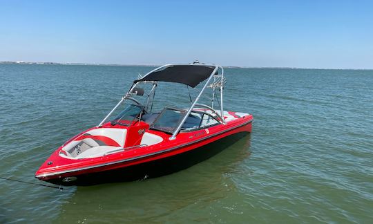 Moomba LSV 22ft Wake Surfing and Wakeboarding in Rockwall Texas!