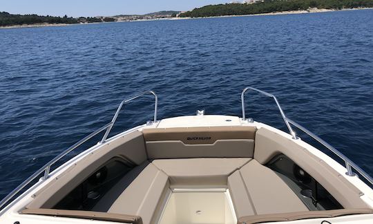 Quicksilver 755 Bowrider for Daily Trip in Tisno