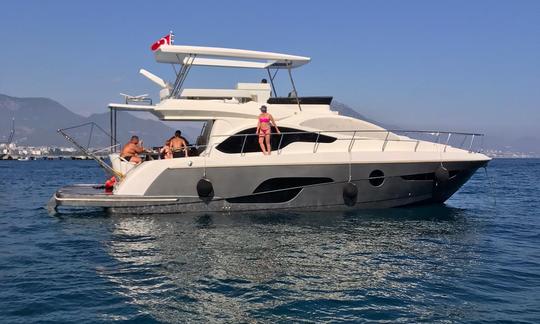 Lux Motor Yatch em Alanya