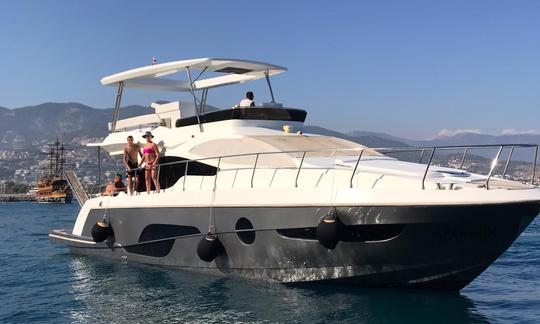 Lux Motor Yatch em Alanya