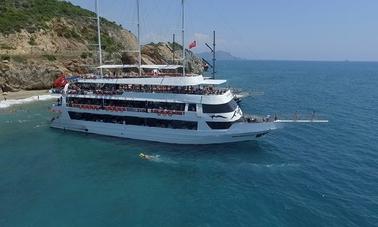 Mega Party Yatch  in Alanya